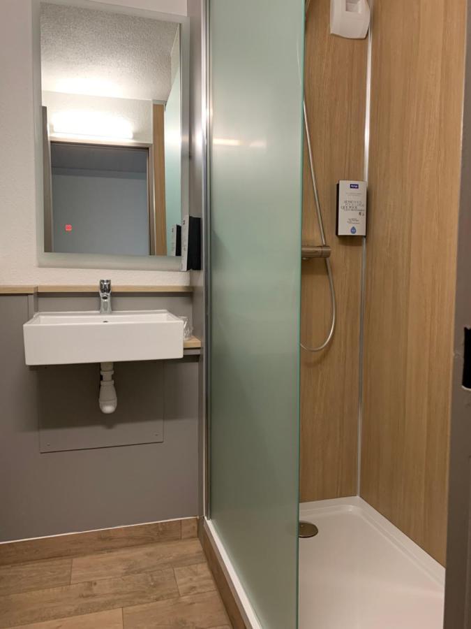 Kyriad Direct - Bourg Les Valence Exterior foto