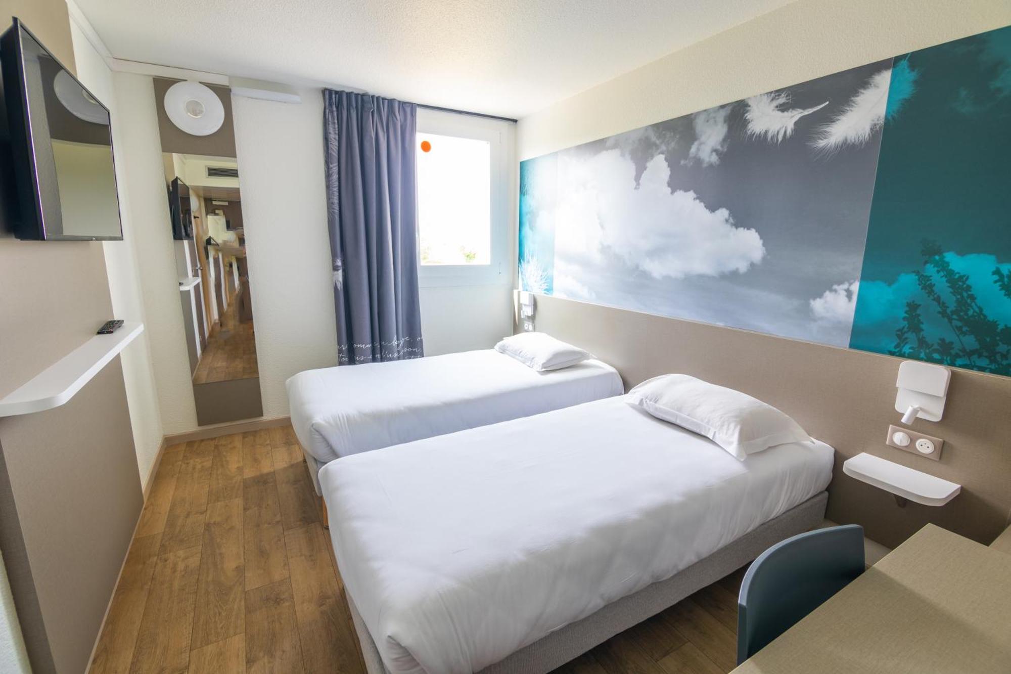 Kyriad Direct - Bourg Les Valence Exterior foto