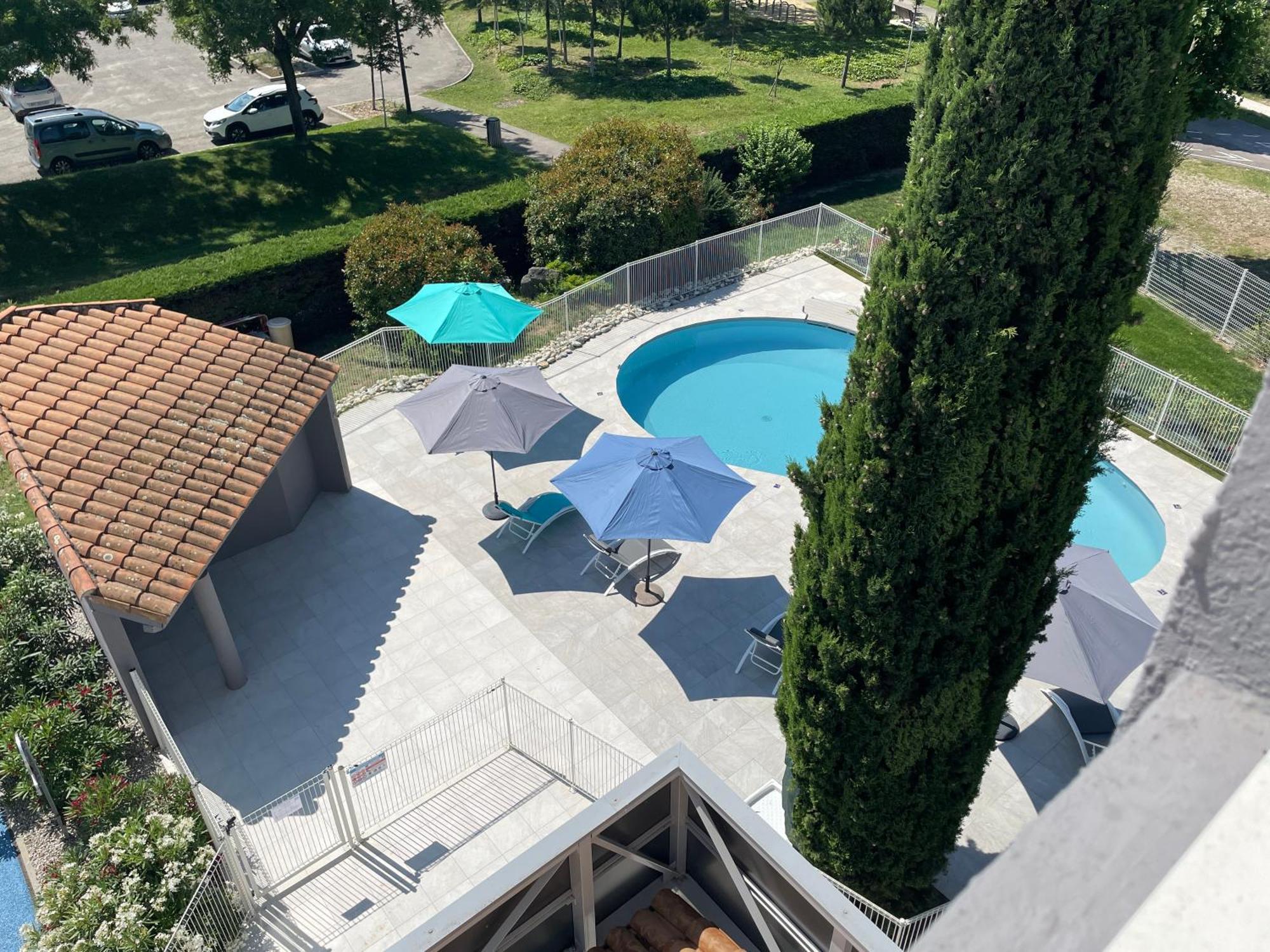 Kyriad Direct - Bourg Les Valence Exterior foto