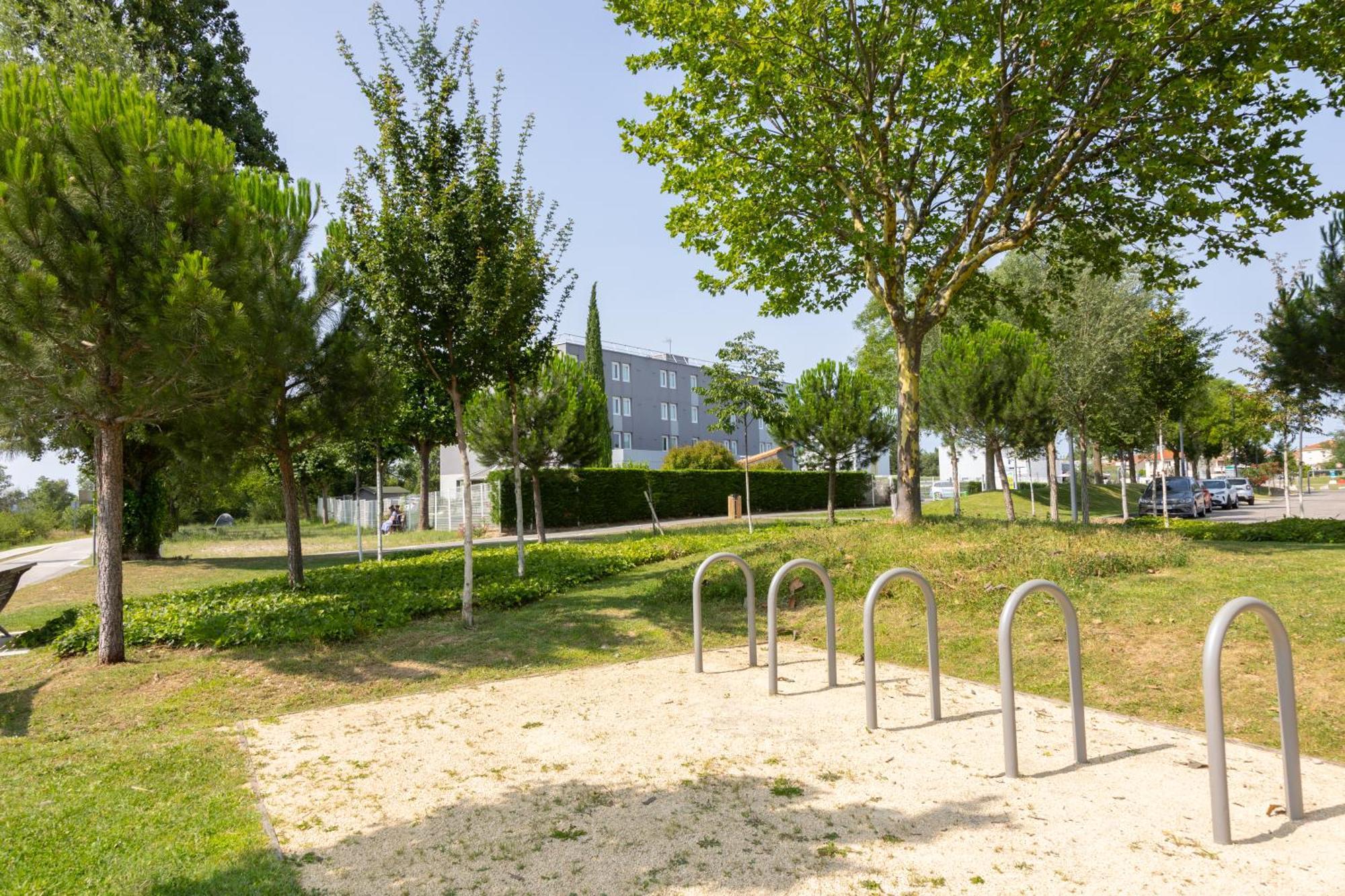Kyriad Direct - Bourg Les Valence Exterior foto
